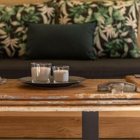 Nalas Suites Emporio  Ngoại thất bức ảnh
