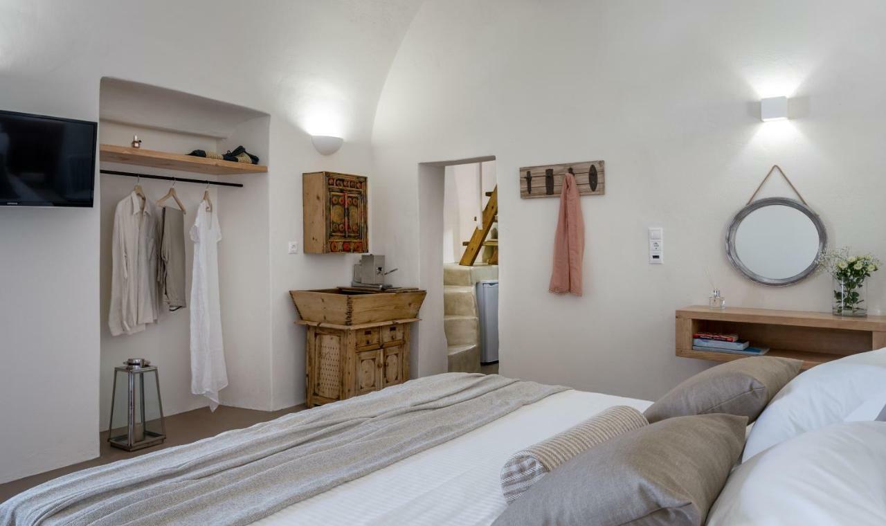 Nalas Suites Emporio  Ngoại thất bức ảnh